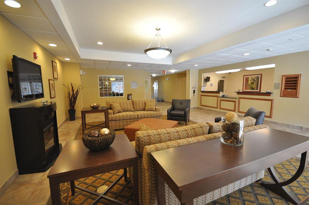 Hotel Candlewood Richmond Airport By Ihg 2*